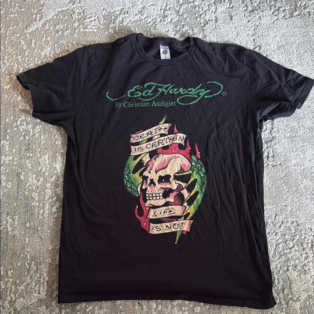 Ed Hardy Black Short Sleeve Tee with Skull Design